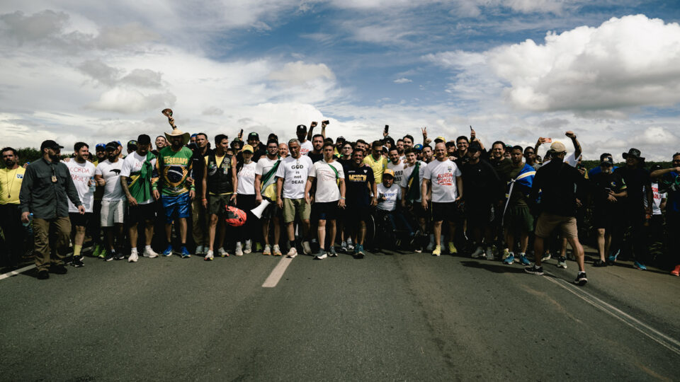 Caminhada de Nikolas Ferreira atinge 150 dos 240 km a percorrer